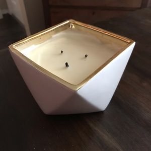 White ceramic 3 wick candle